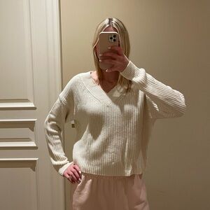 Wilfred Knit V-neck Sweater